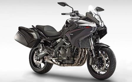 600-gt-benelli_2015_7.jpg