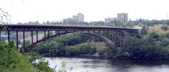 zaporozhie-khortitsa-arochniy-most.jpg
